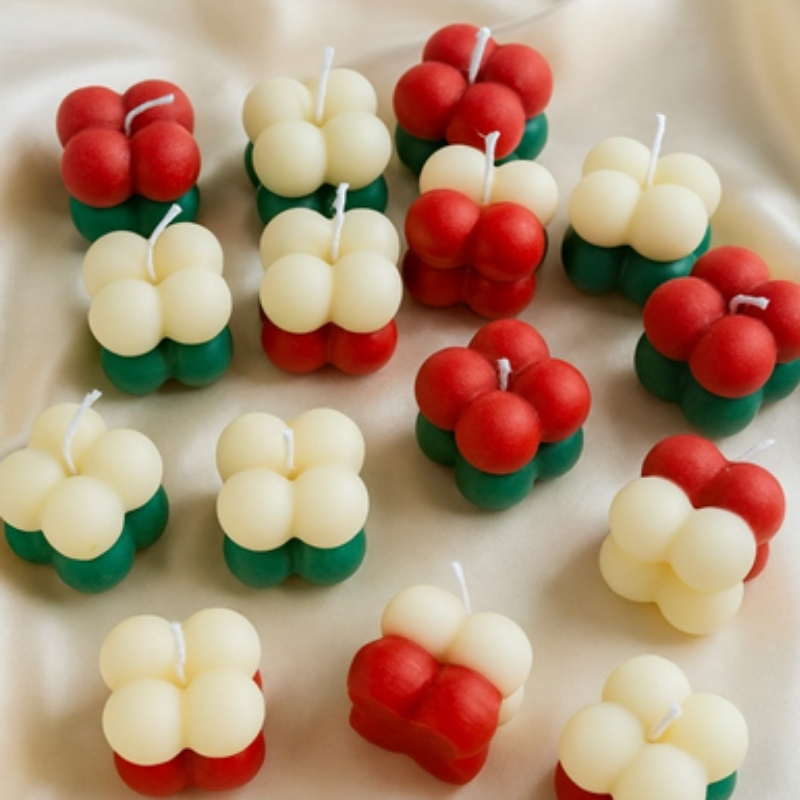 Cвеча куб 4,5x4 см разных цветов