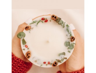 Ароматическая свеча круглая с декором