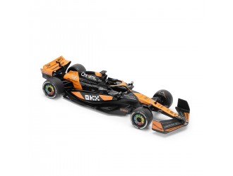 Коллекционная модель автомобиля McLaren F1 (2024) 1:24, TechnoDrive