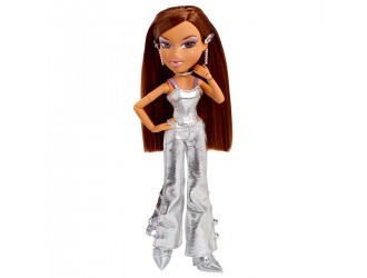 Papusa Bratz seria Charmz cu bratara – Yasmin 25cm
