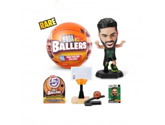 Capsula surpriza Zuru 5 Surprise NBA Ballers cu figurina baschetbalist NBA si 4 accesorii, blind box cu personaj surpriza