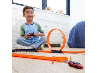 Masinuta RC Hot Wheels Ferrari SF90 Stradale Assetto Fiorano 1:64