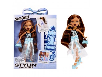 Papusa de colectie Bratz Stylin' Birthdayz Yasmin cu tricou si accesorii